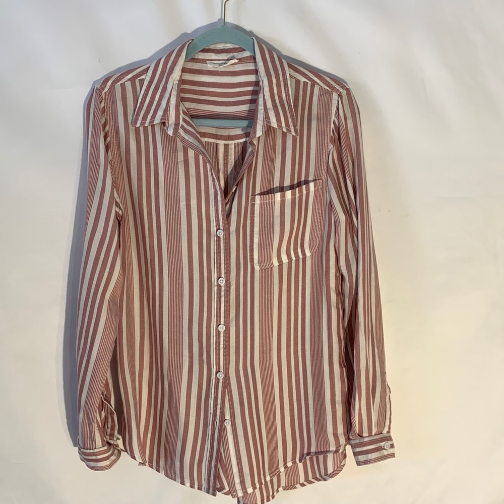 BeachLunchLounge | Alex Long Sleeve Button - Picture 7 of 7